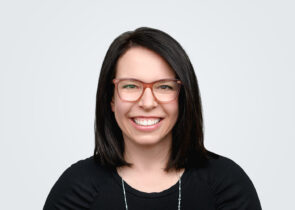 Suzanne-Broadbent_Headshot